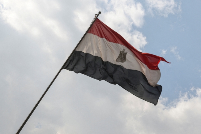 مصر ترفض اتهامها بالمساهمة في حصار غزة وتؤكد دعمها الثابت للقضية الفلسطينية