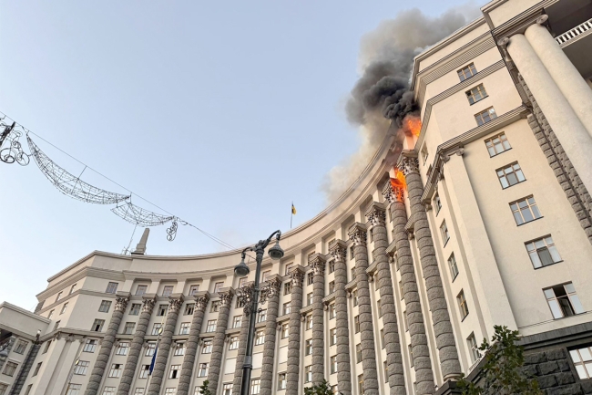 روسيا تشن أكبر هجوم جوي على أوكرانيا وتستهدف مقر حكومتها