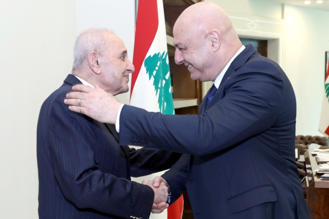 «حزب الله»: سلاحنا شرعي أكثر من الحكومة اللبنانية