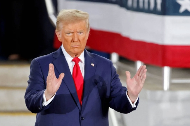 ترامب: لن أسمح لإسرائيل بضم الضفة الغربية