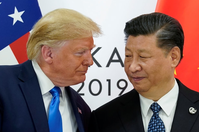 ترامب: الرئيس الصيني يدرك «العواقب» إذا غزت بلاده تايوان ترامب: الرئيس الصيني يدرك «العواقب» إذا غزت بلاده تايوان