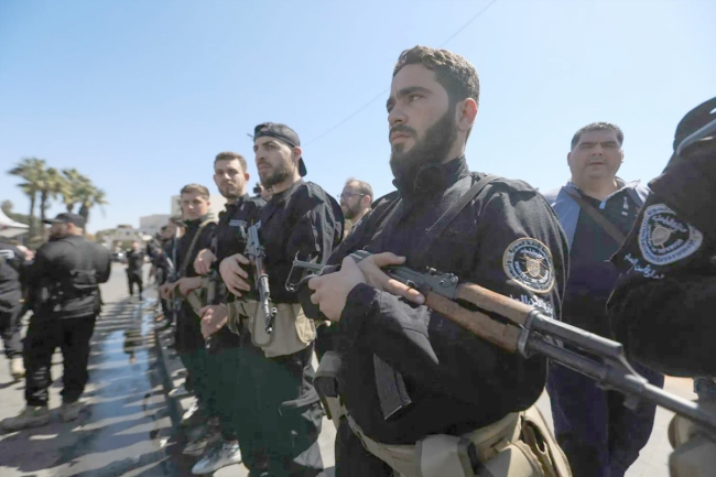 منفذ هجوم تدمر عنصر أمن كان مقرراً استبعاده