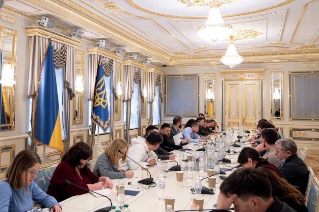 خطة زيلينسكي: تجميد الجبهات بضمانات… وعقدة الأرض باقية