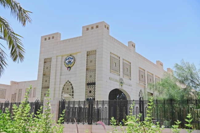 الكويت تدين استهداف الشرطة في باكستان