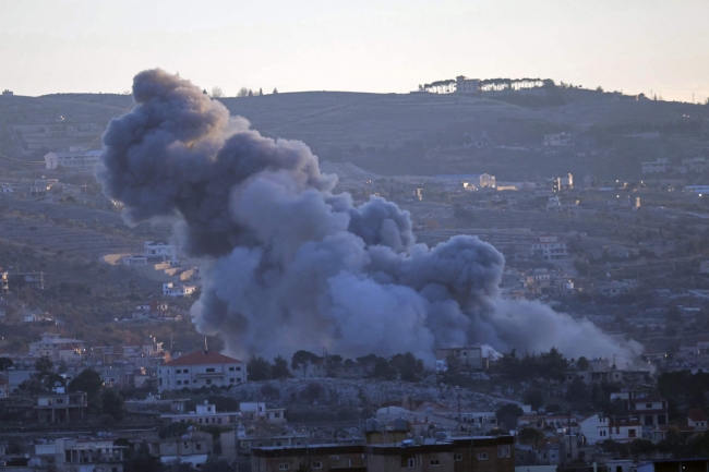 إسرائيل: قصف أهداف لحزب الله في عدة مناطق لبنانية