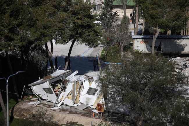 جرافات الاحتلال تهدم منشآت داخل مقر «الأونروا» في القدس بإشراف بن غفير