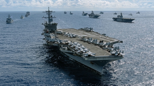 حاملة الطائرات «أبراهام لينكولن» تصل الشرق الأوسط وسط تصاعد التوتر مع إيران