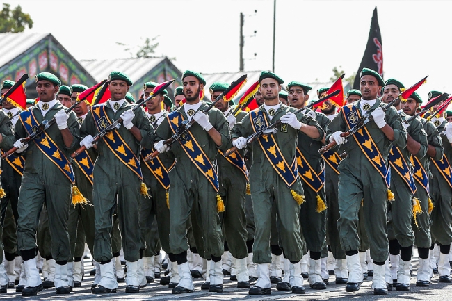 المرشد الإيراني يُحذّر من حرب إقليمية.. ويتحدث عن «محاولة انقلاب»