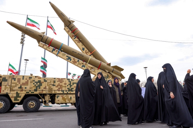 إسرائيل تضخّم «عقدة البالستي» وسط تباين بين ترامب ونتنياهو