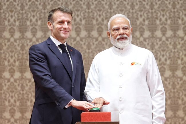 ماكرون ومودي يؤكدان رفض الخضوع للهيمنة