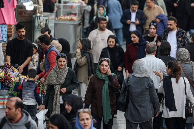 المخابرات الأميركية تطلق مسعى جديداً لتجنيد إيرانيين عبر وسائل التواصل