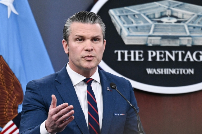 البنتاغون: إيران لن تكون حربا بلا نهاية.. نوجه ‌لهم ​ضربات قوية ولا ‌هوادة فيها