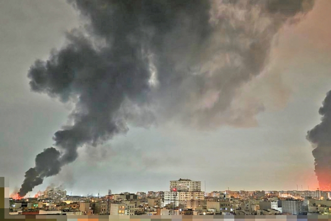 «الحرس الثوري» يلوّح بتوسيع الحرب إلى البحر الأحمر